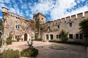 Château Saint Laurent à Morieres-les-Avignon investir sans apport ou crédit via crowdfunding immobilier Vaucluse