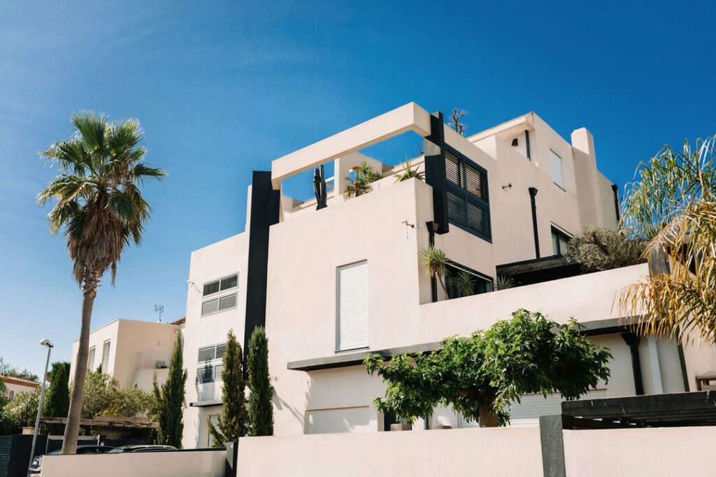 Immeuble du Sud à Sainte-Maxime (83120) investir en crowdfunding immobilier var